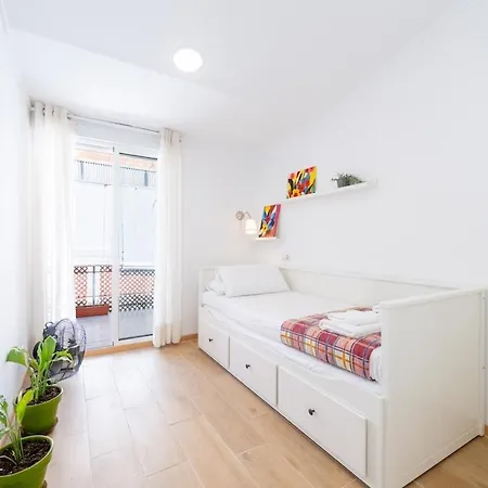 Completo Junto Playa Y Centro Bcn Apartamento