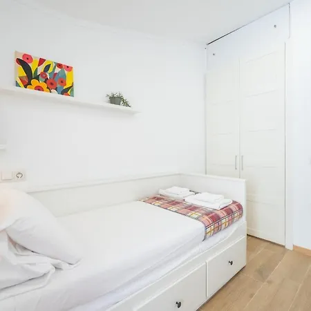Completo Junto Playa Y Centro Bcn Apartamento